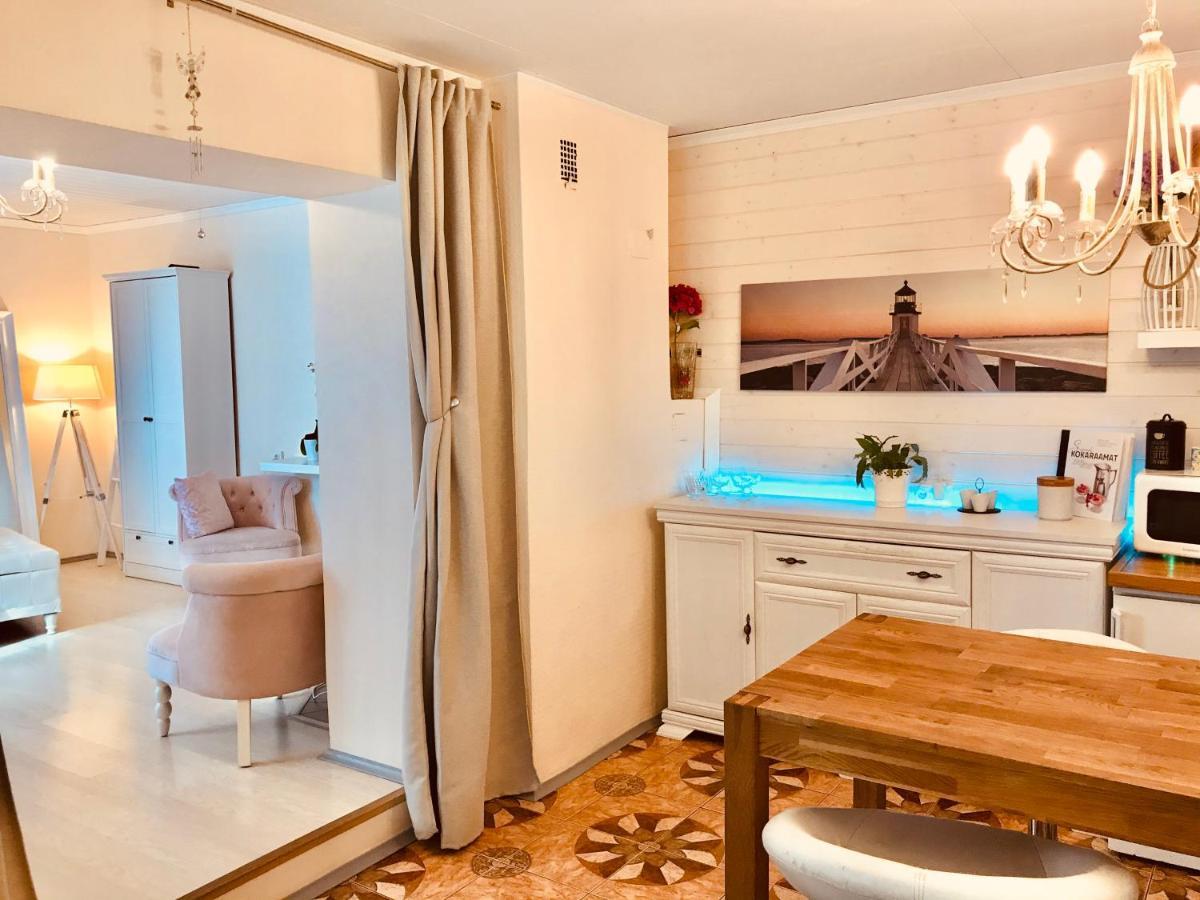 Cozy City Studio Apartment Free Parking Tallin Exterior foto